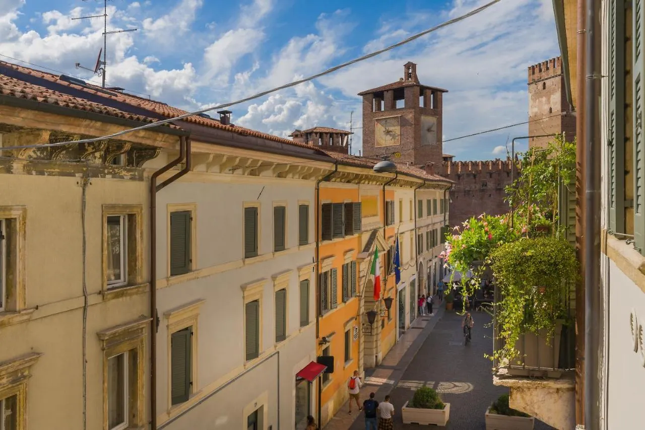Apartments City Center Verona 0*,