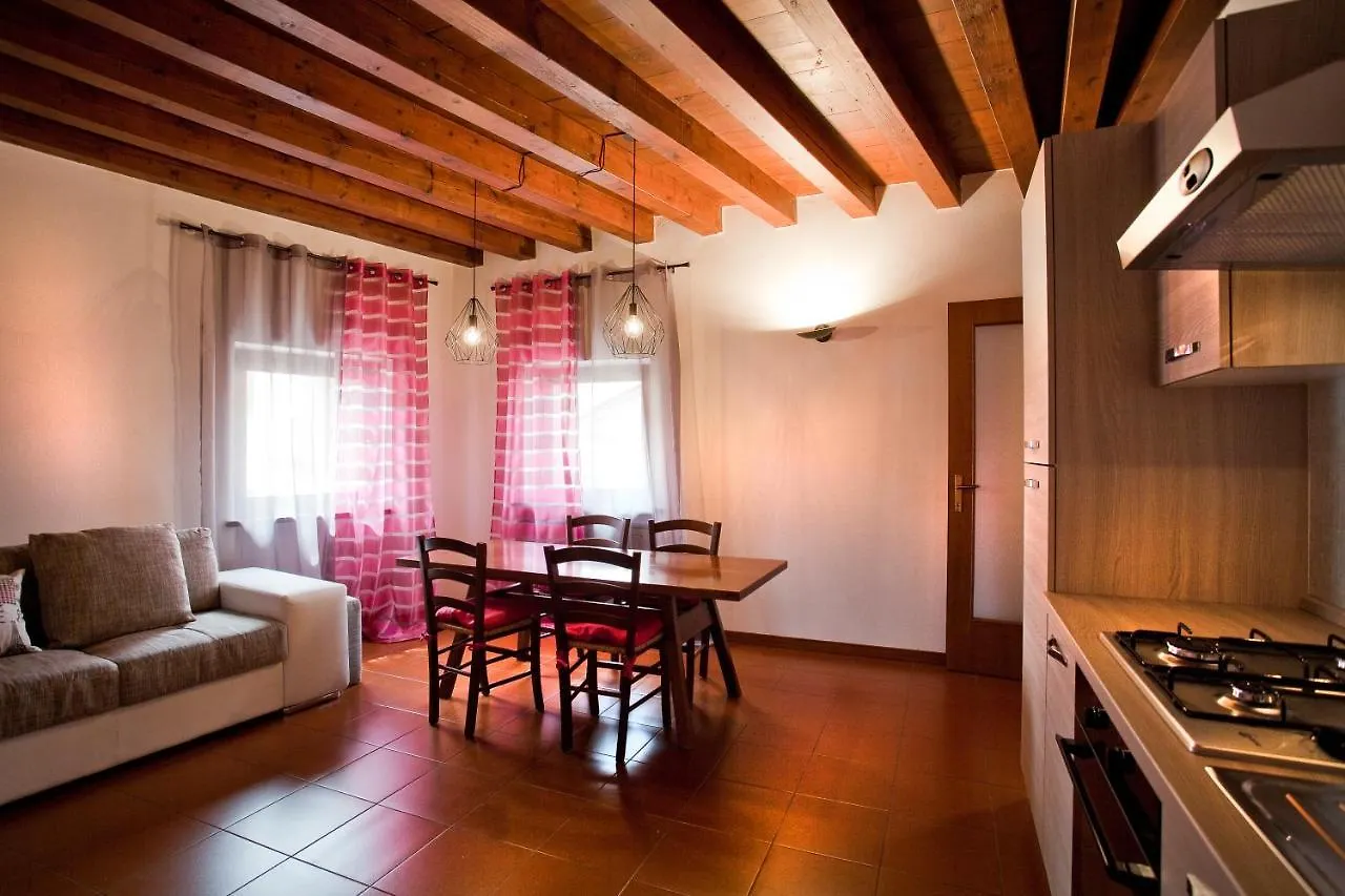 Apartments City Center Verona 0*,